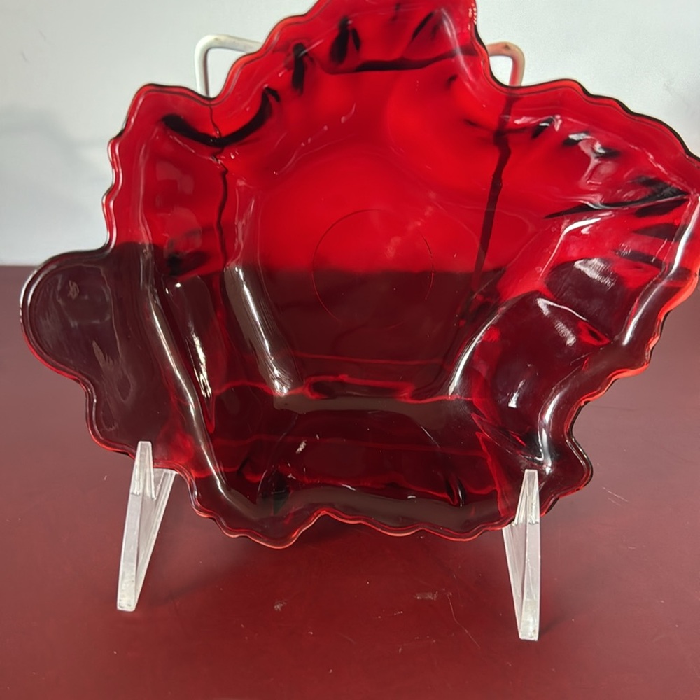 Vintage Anchor Hocking Ruby Red Depression Glass Leaf Dish - Picture 2 of 4